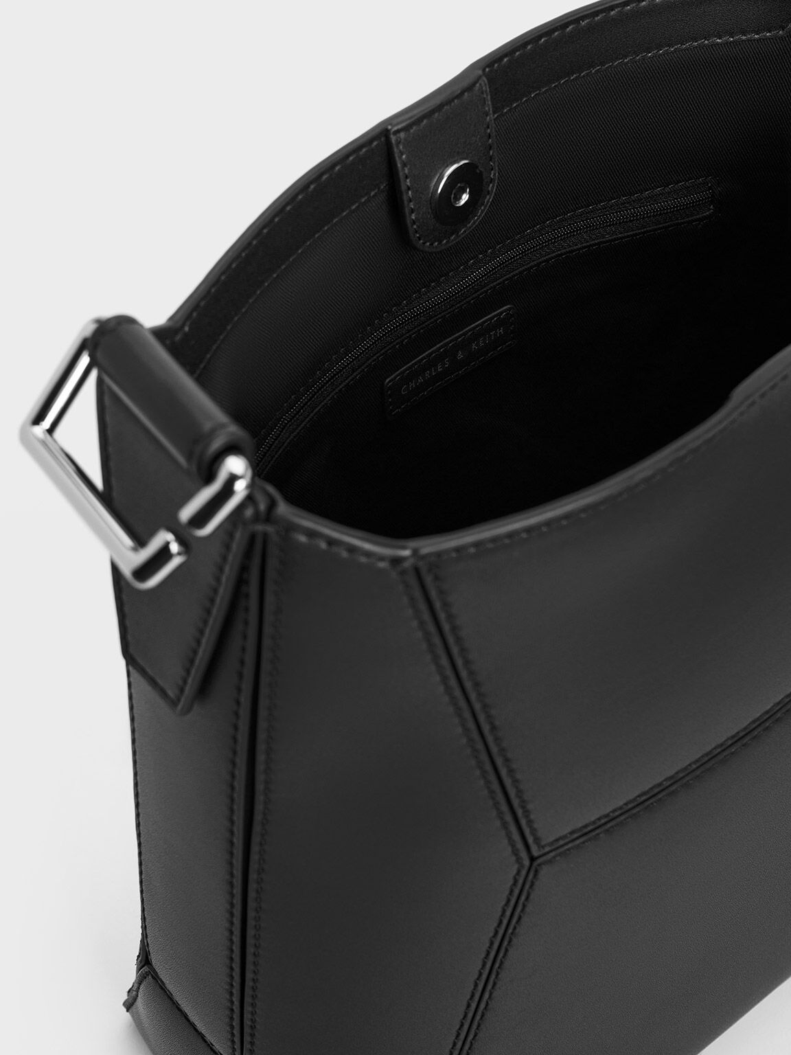Noir Nasrin Geometric Tote Bag - CHARLES & KEITH SA
