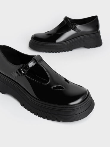 حذاء ماري جين بإبزيم مع قصة أمامية وجلد لامع, أسود, hi-res