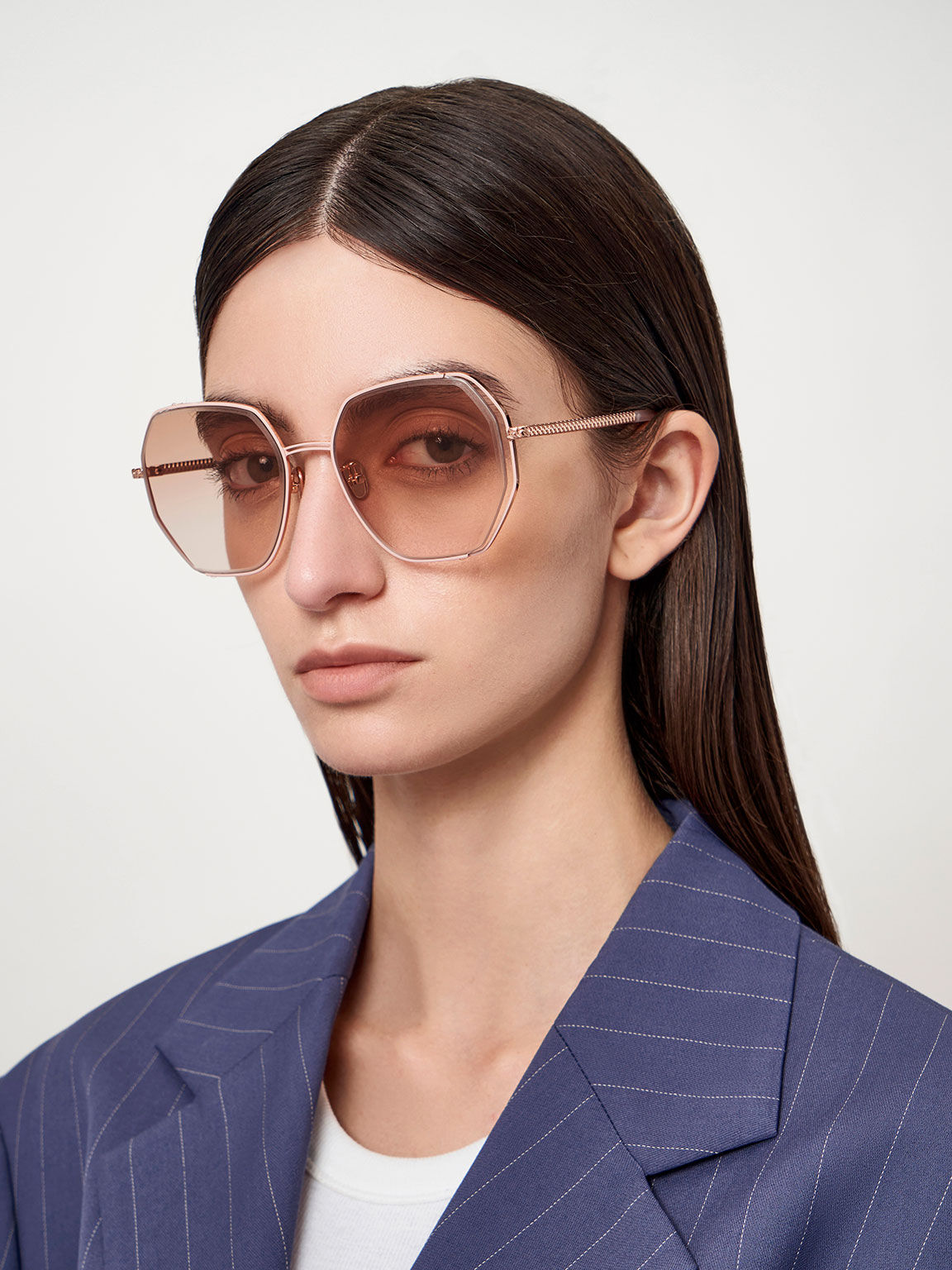 نظارة شمسية بتصميم باترفلاي مفرغ مع ذراع مزين بجدائل, زهري, hi-res