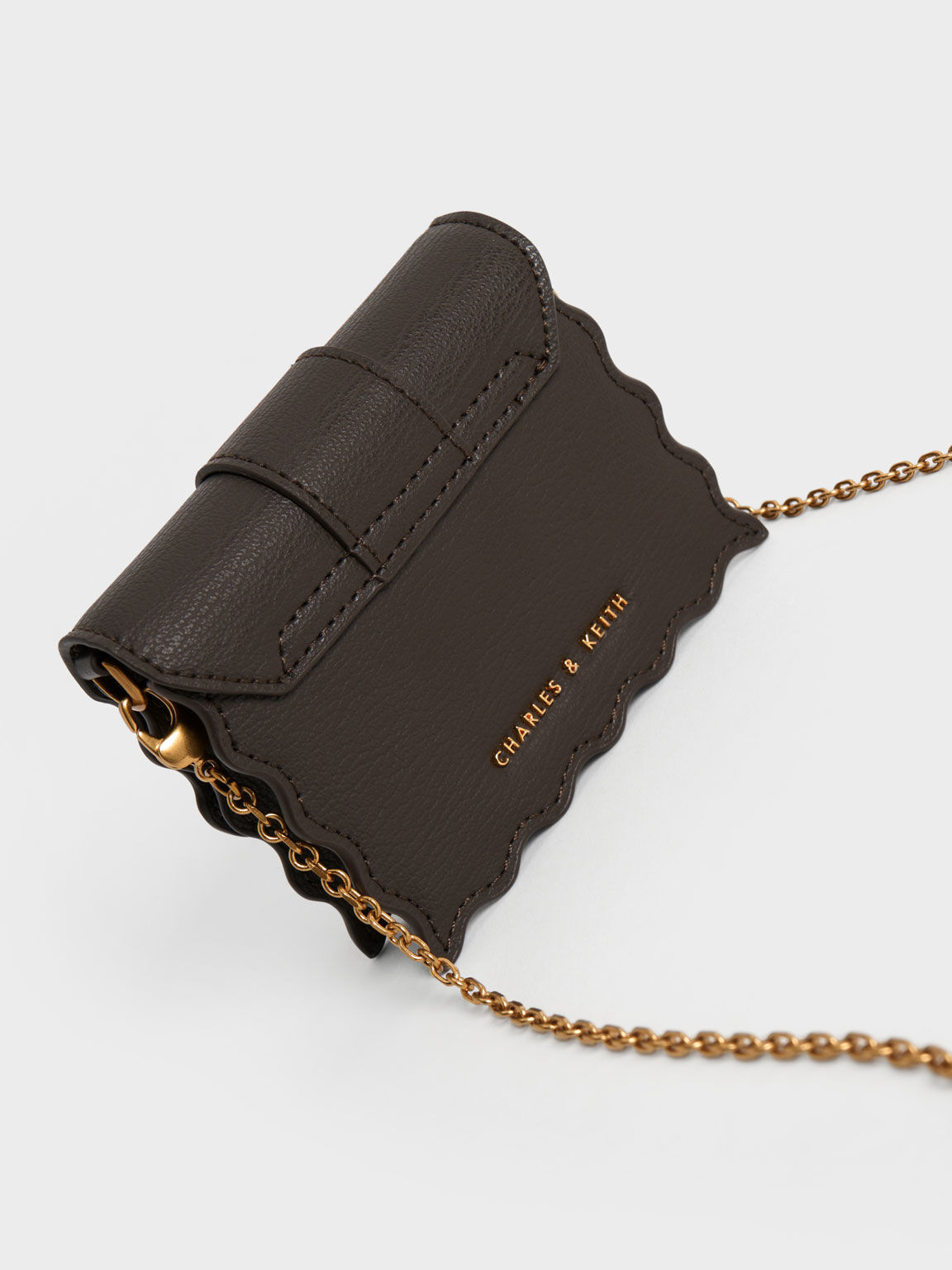 Charles and keith scallop bag store