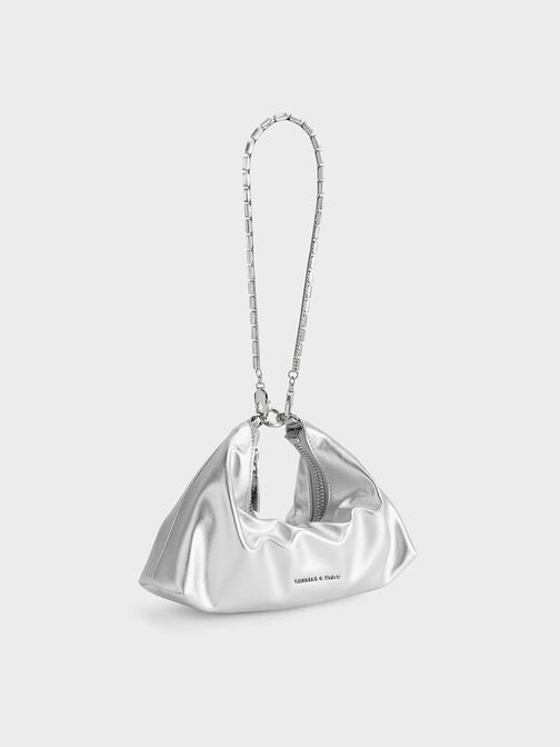 حقيبة بمظهر معدني مزينة بالكريستال ومزوّدة بحزام سلسلة قابل للفصل يمكن حملها بطريقتين, Dusk Silver, hi-res