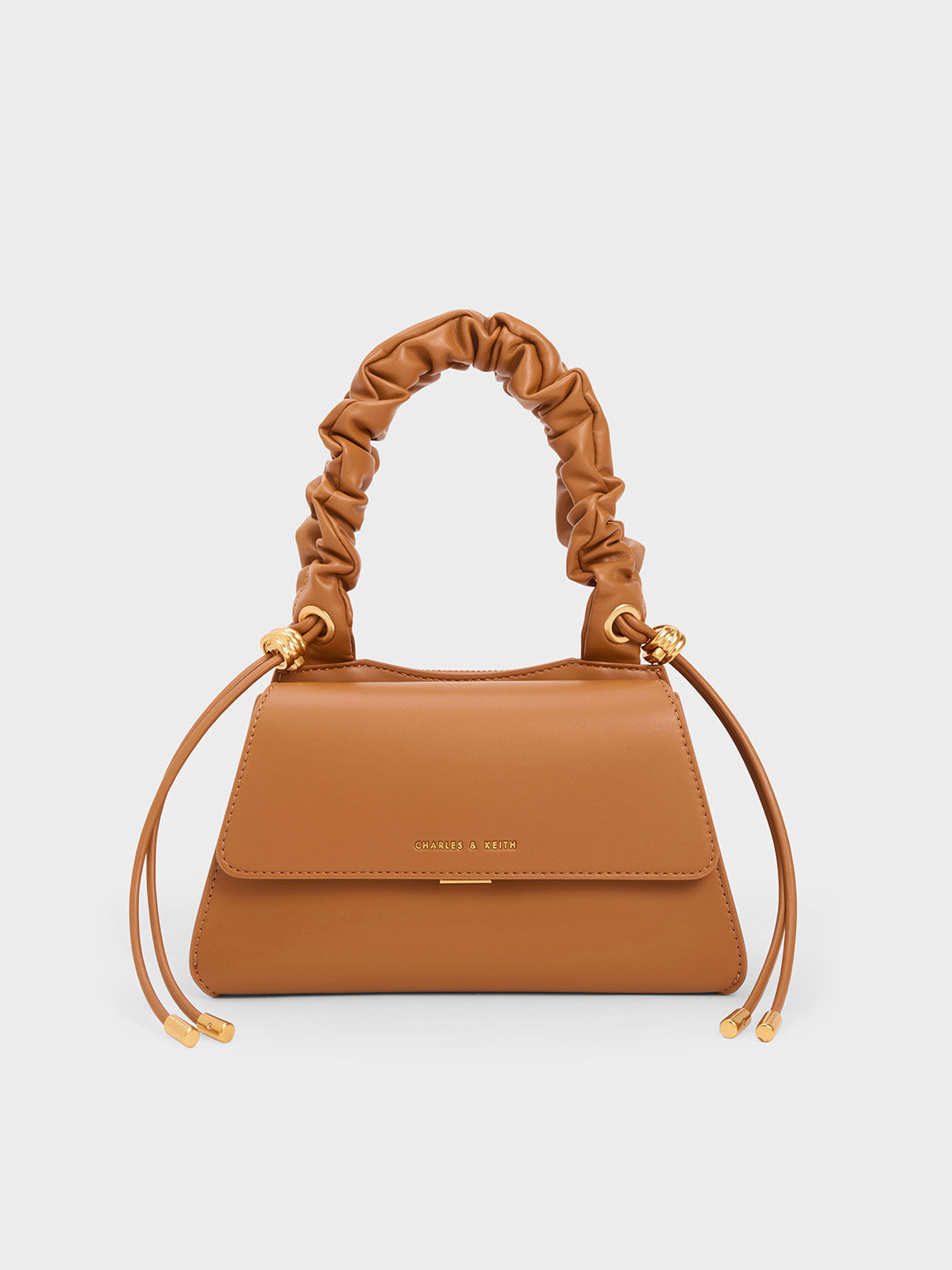 Chunky chain strap trapeze bag deals