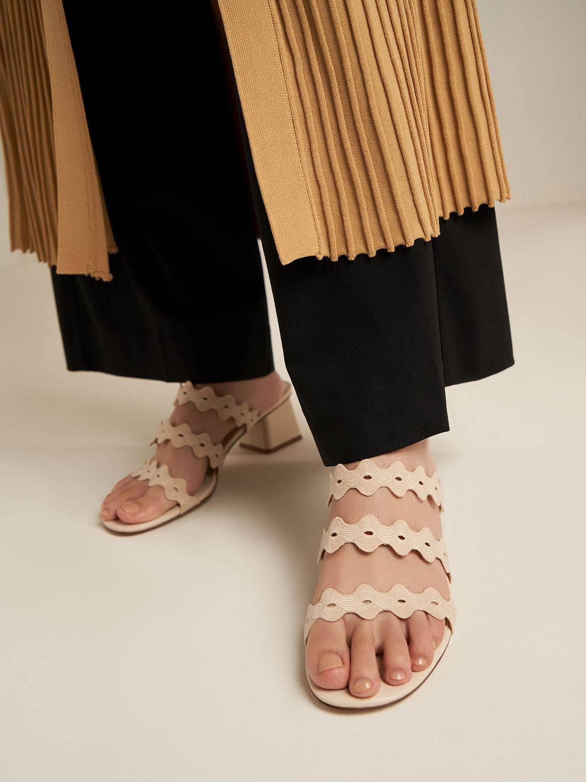 Grosgrain Scallop Mules, Chalk, hi-res