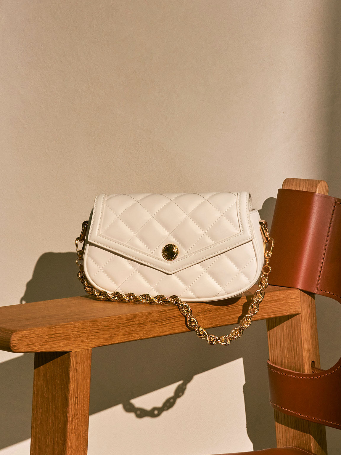Este Chain Handle Bag, White, hi-res