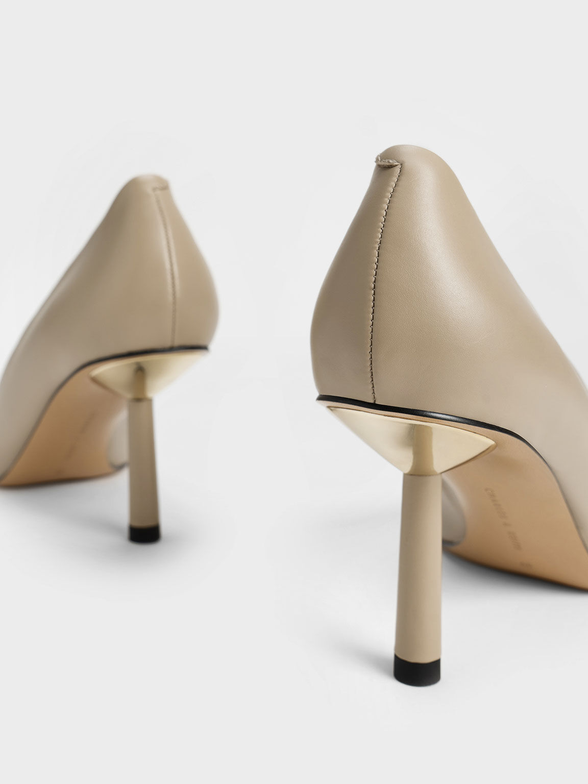 Sand Pointed Toe Cylindrical Heel Pumps CHARLES KEITH SA