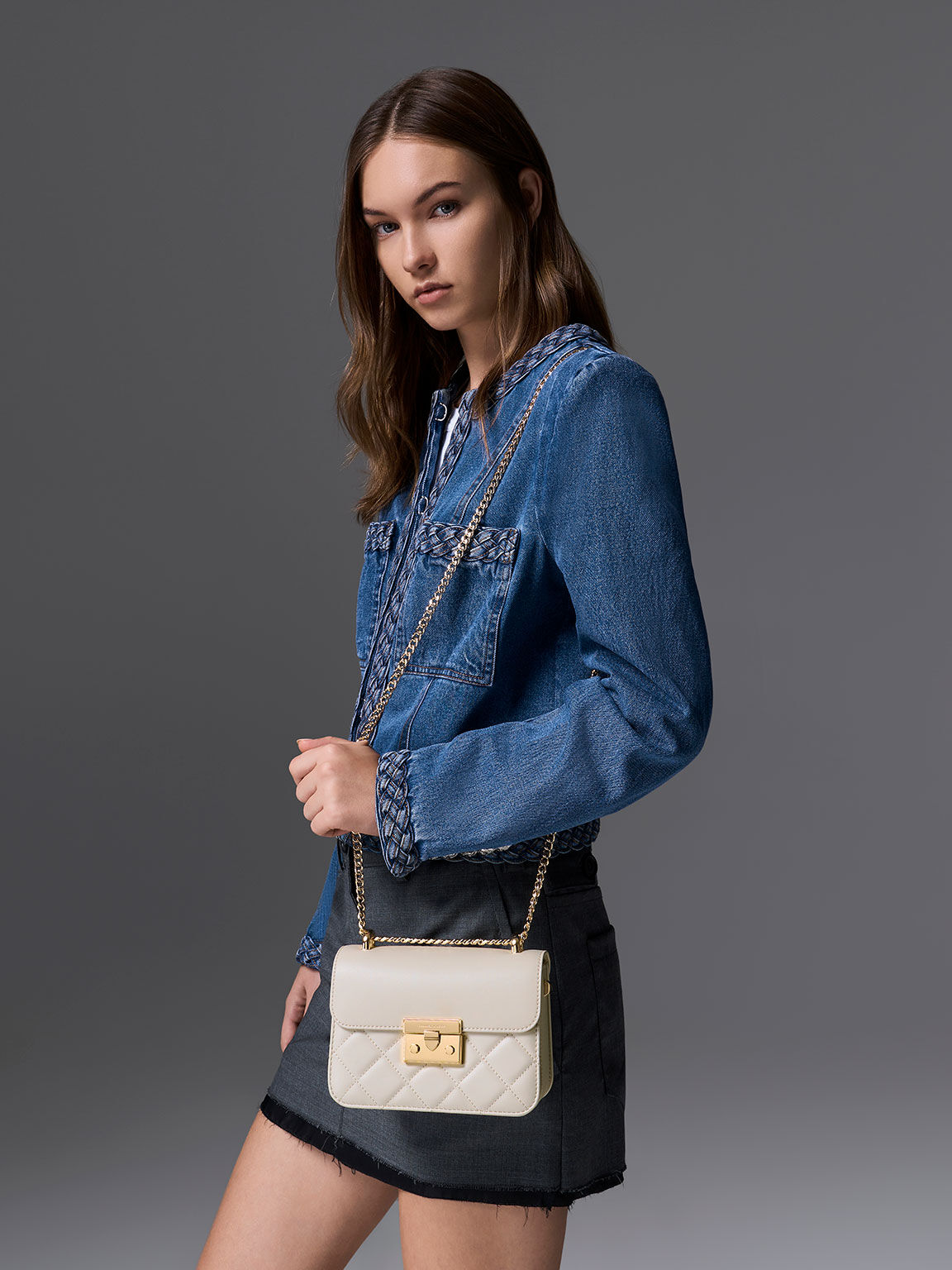 Chain hotsell handle tote