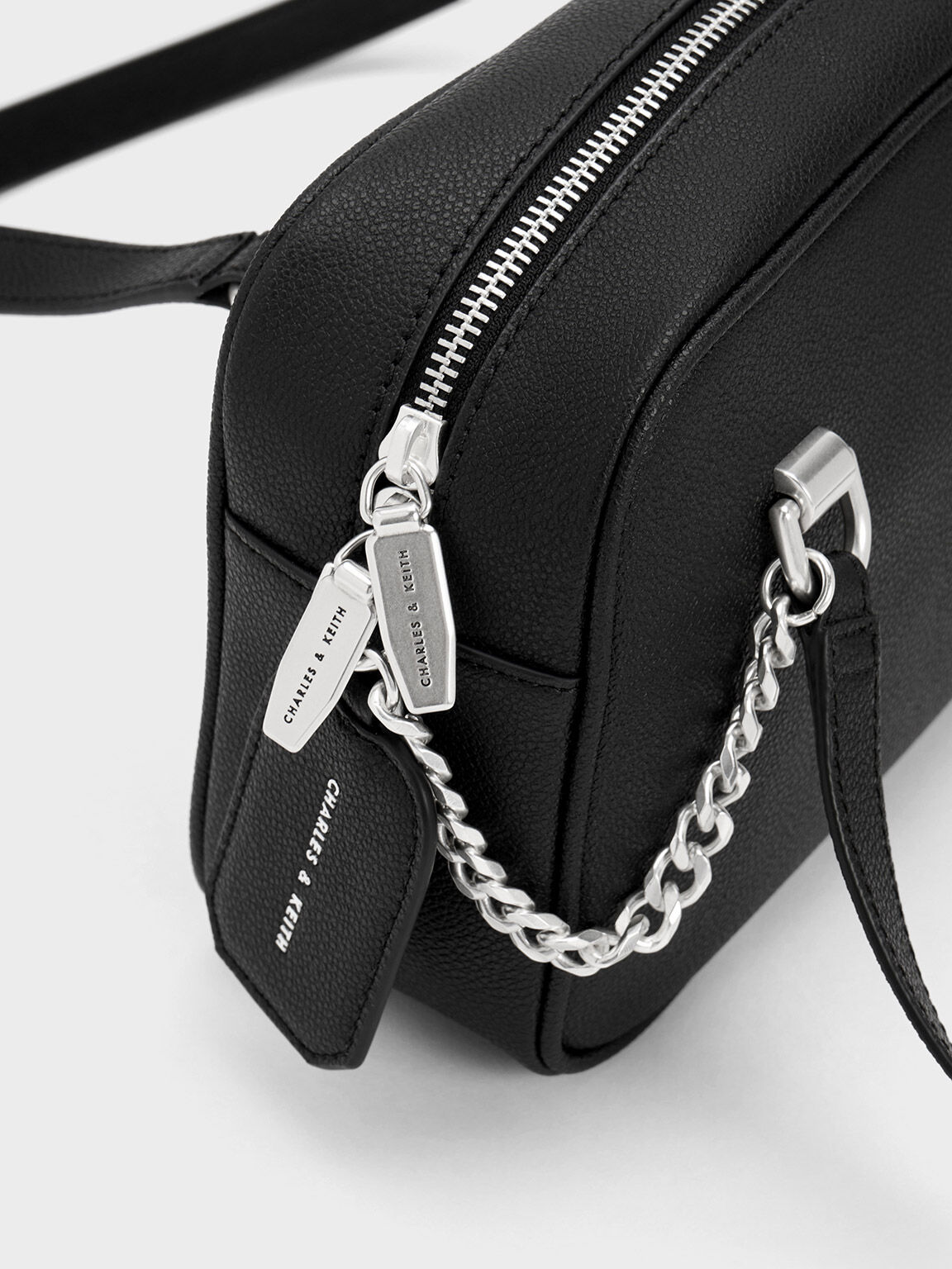 Avis Boxy Shoulder Bag, Black, hi-res