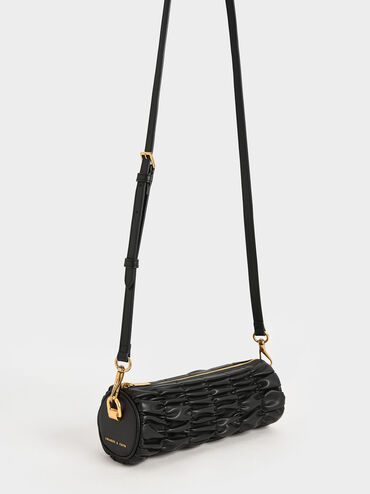 حقيبة كتف تولواه بمقبض على شكل سلسلة وتصميم مكشكش, أسود, hi-res