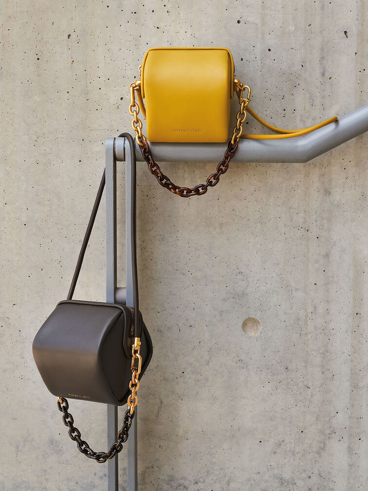 حقيبة يد "ريدلي" بتصميم صندوقي وسلسلة ذراع, بني غامق, hi-res