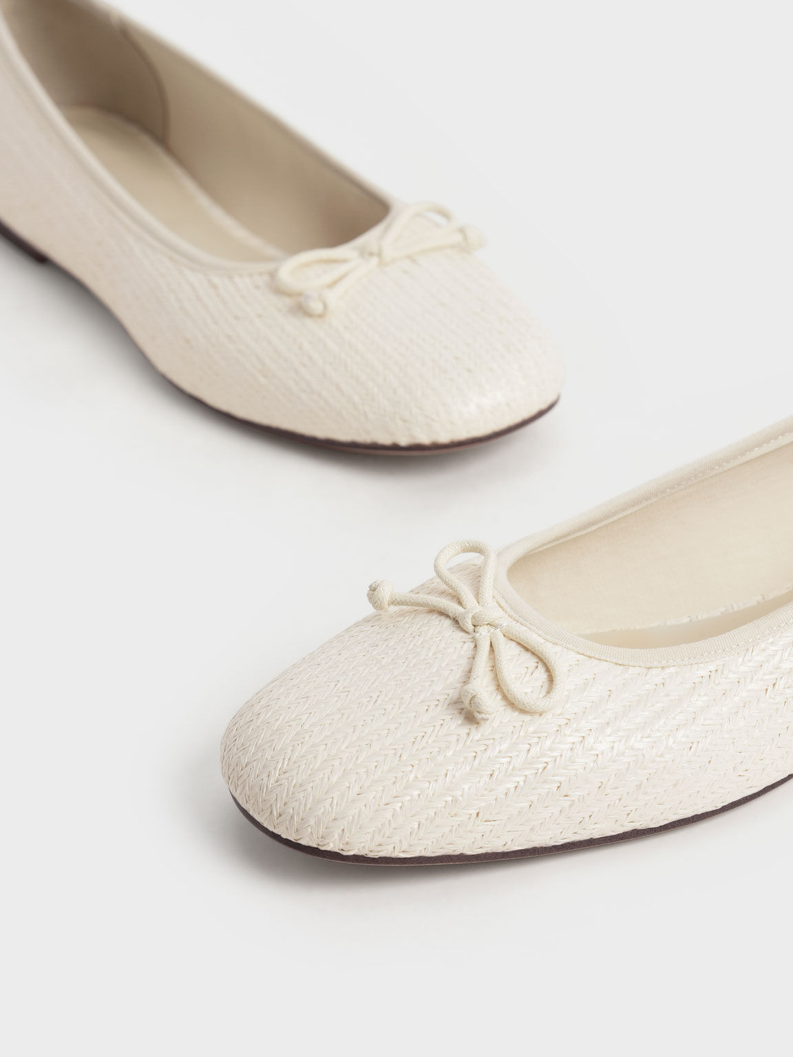حذاء باليرينا مزين بعقدة فيونكة, أبيض, hi-res