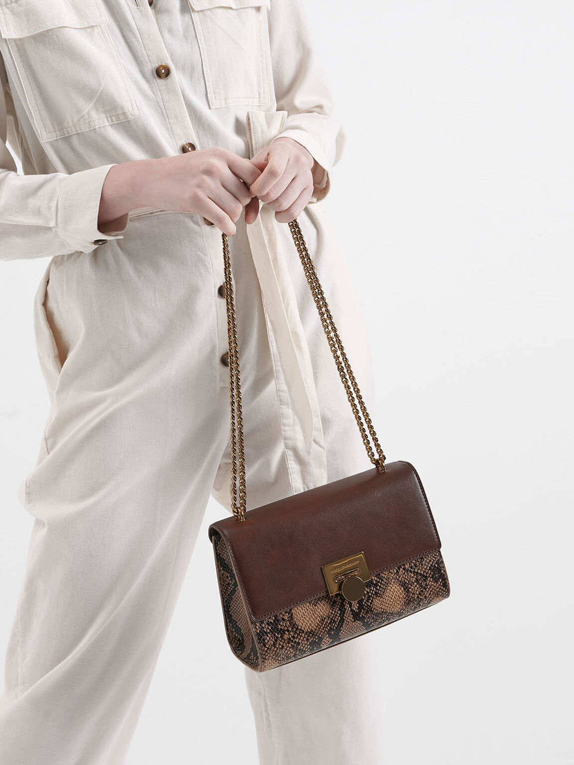 حقيبة يد صغيرة بطبعة جلد الثعبان بسلسلة كتف, بنى, hi-res