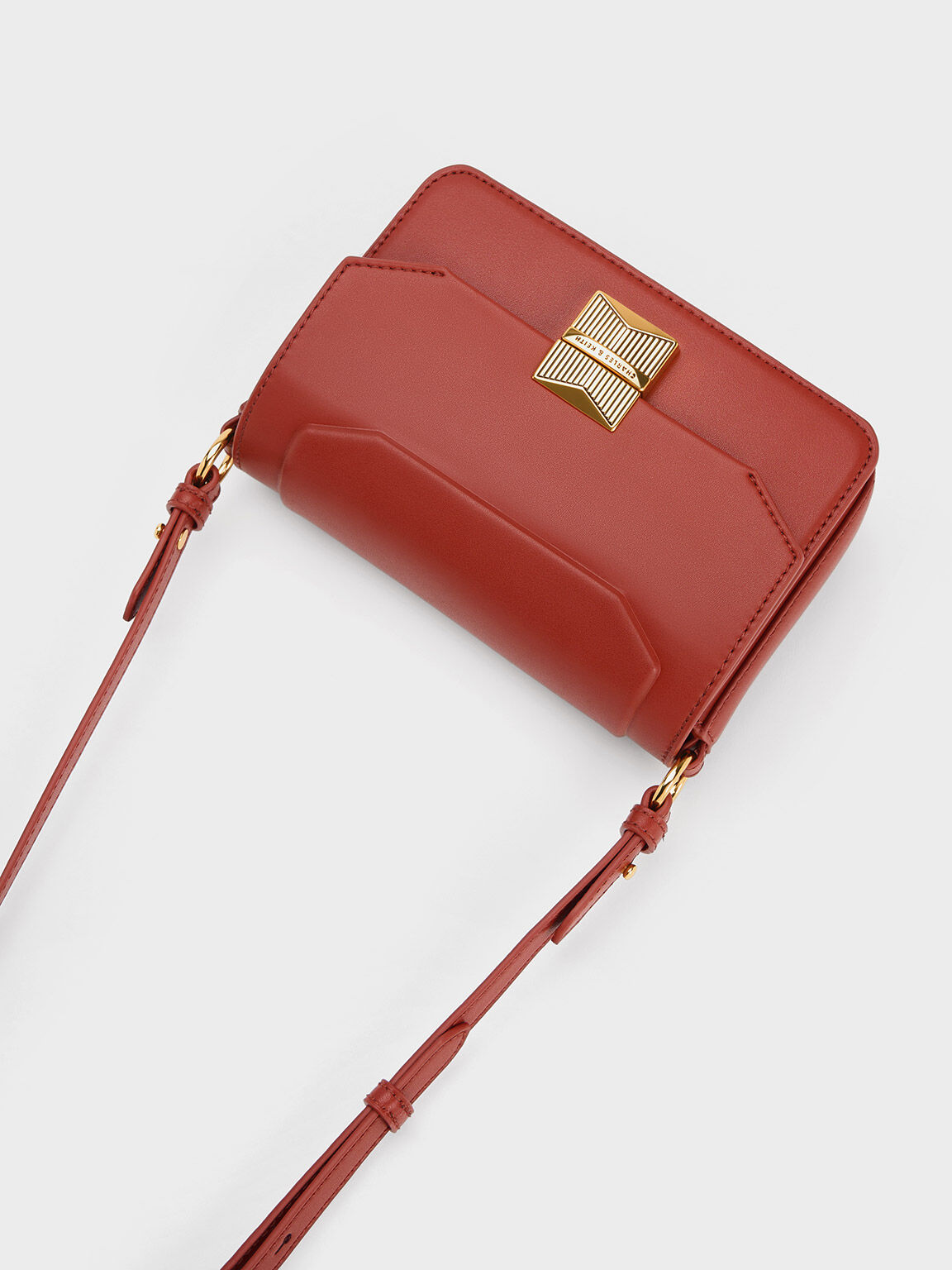 Brick Kalinda Metallic Accent Boxy Bag - CHARLES & KEITH SA