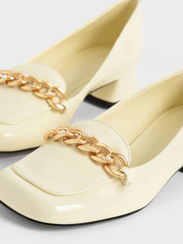 حذاء لوفر من الجلد اللامع ومزين بسلسلة, اصفر فاتح, hi-res