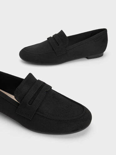حذاء لوفر بمقدمة لوزية, أسود, hi-res