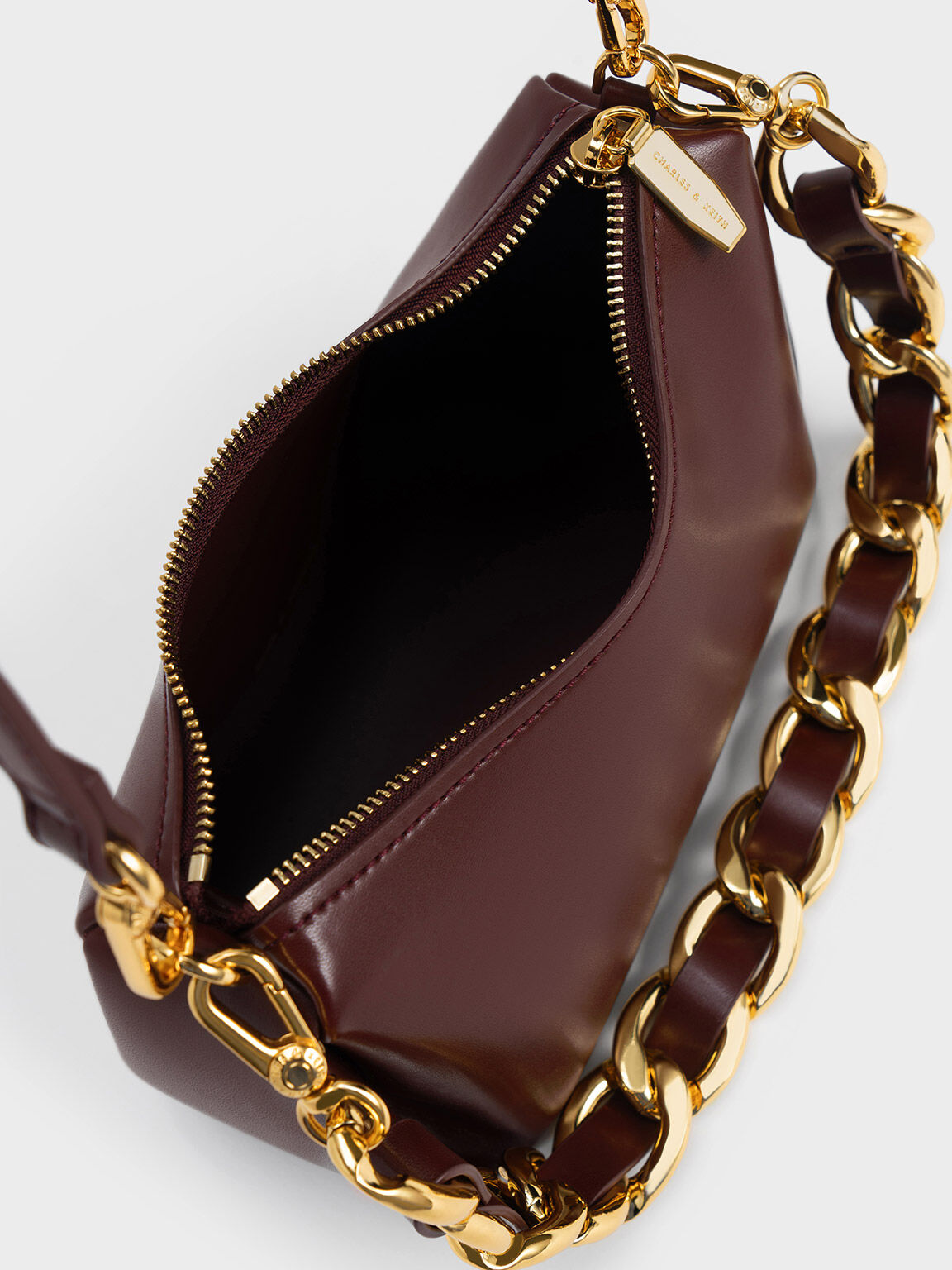 حقيبة هوبو بذراع سلسلة نيزو, Dark Chocolate, hi-res