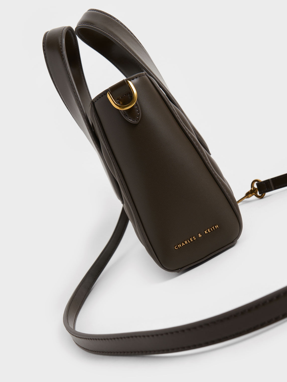 Iva sling 2025 bags