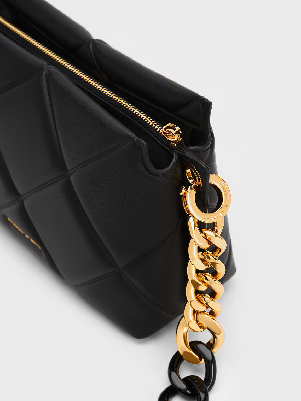 حقيبة "دانيكا" مبطنة مع سلسلة سميكة, أسود, hi-res