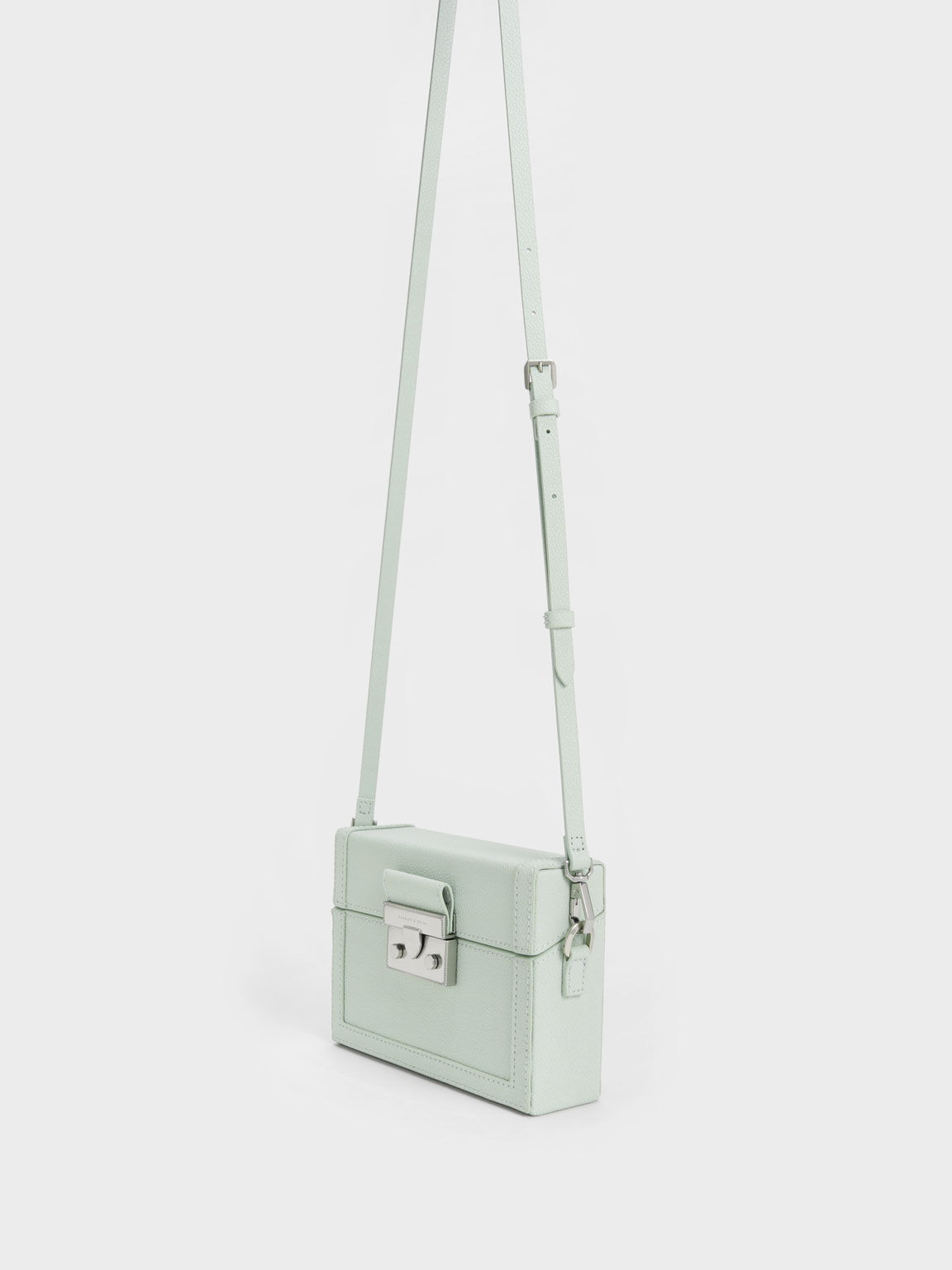 Chain Strap Boxy Bag, Light Green, hi-res
