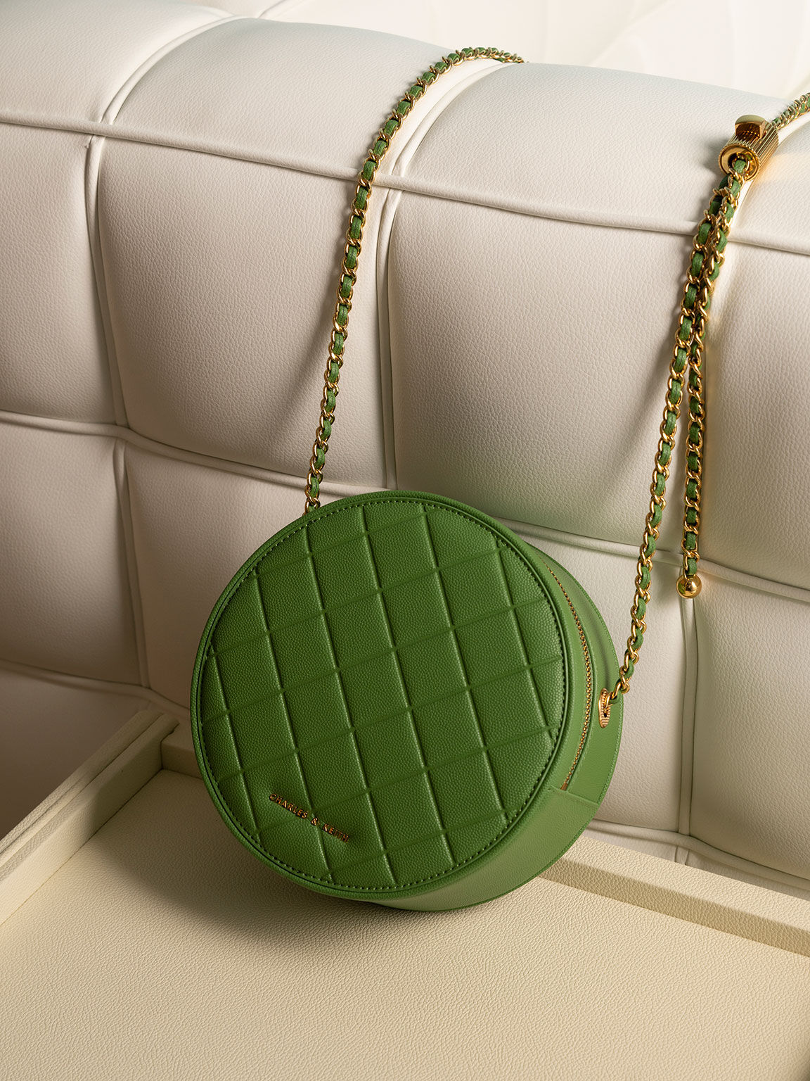 Charles and keith circle bag online