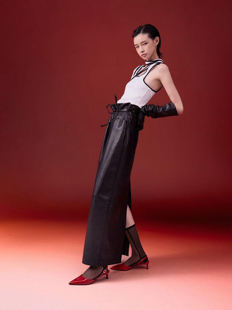 حذاء سلينجباك مفتوح الظهر بكعب كيتن ومقدمة مدببة ومظهر لامع, أحمر, hi-res