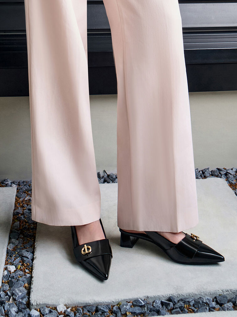 حذاء مفتوح من الخلف بمقدمة مدببة وحلية معدنية أنيقة, صندوق أسود, hi-res