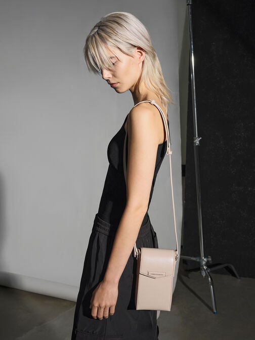 حقيبة أديل صغيرة بتصميم عصري مستطيل, شوفاني, hi-res