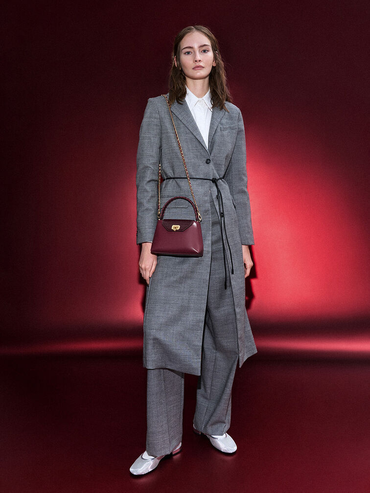 حقيبة أروين بمقبض علوي وحزام مضفر ونقشة جلد التمساح, برغندي, hi-res