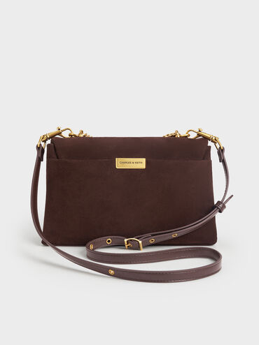 شنطة كروس كيري من جلد شامواه معاد تدويره بحمالة سلسلة, بني غني كالإسبريسو, hi-res