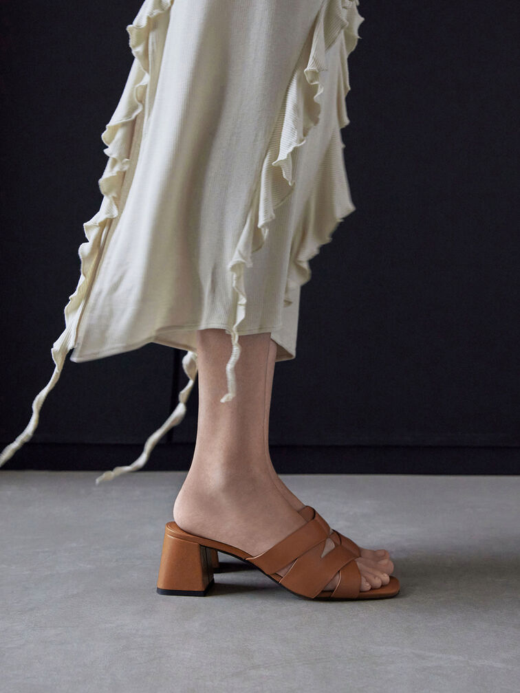 حذاء ميول بأحزمة متقاطعة ومقدمة مربعة وكعب عريض, كونياكي, hi-res