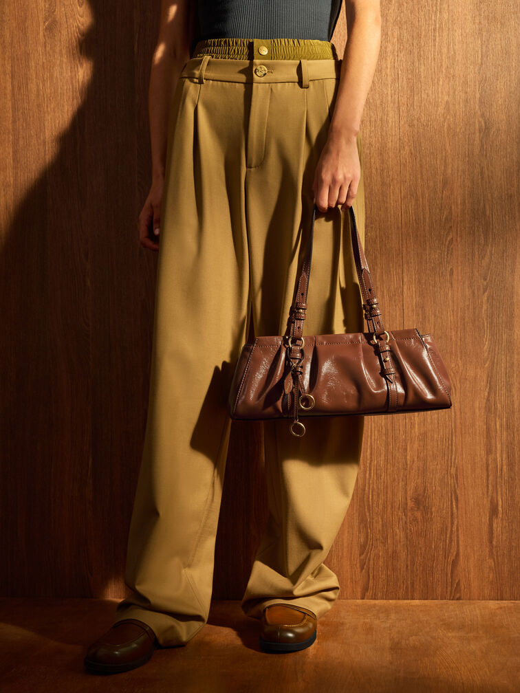 شنطة كتف بريتون, شوكولاتي, hi-res