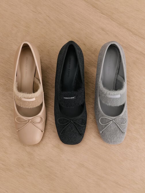 حذاء ماري جين بفيونكة, لون البشرة الطبيعي, hi-res