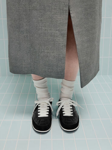 حذاء سنيكرز برقبة قصيرة شامواه صناعي, أسود, hi-res