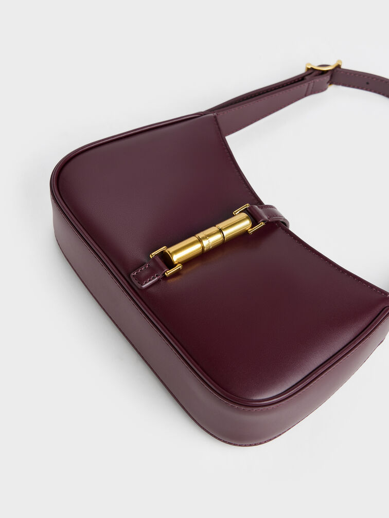 شنطة كتف سيسيا بإكسسوار معدني, أحمر توتي فاخر, hi-res