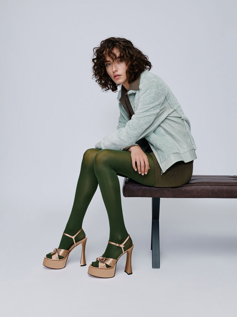 صندل (جايس) بقاعدة متصلة (بلاتفورم) مطعمة بالكريستال, لون البشرة الطبيعي, hi-res