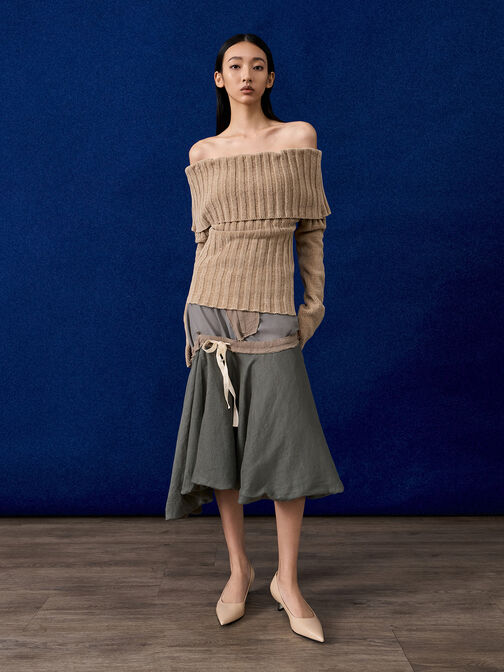 حذاء بكعب قطة ومقدمة مدببة من الجلد اللامع, لون البشرة الطبيعي, hi-res