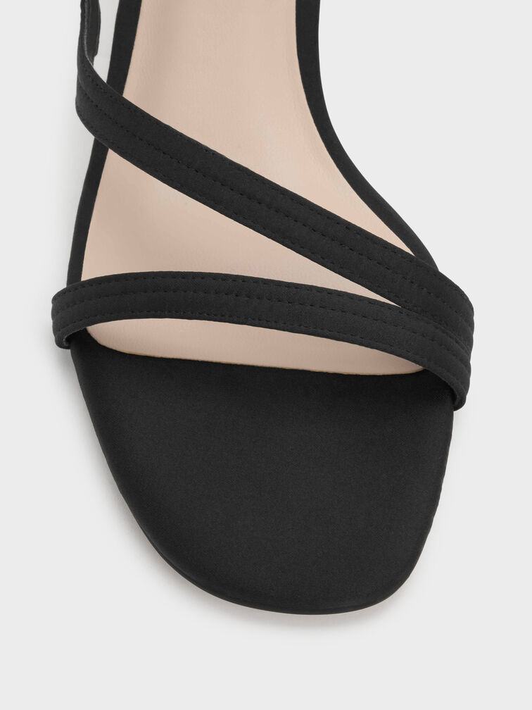 صندل مولز أردن ساتان بحزام مموج, أسود, hi-res
