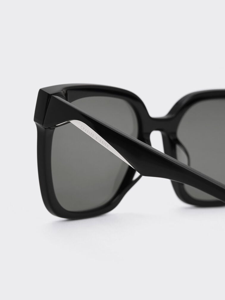 Freya Square Thick-Frame Sunglasses, Black, hi-res