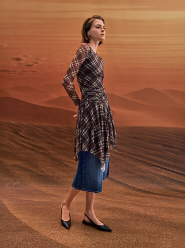 حذاء بدون كعب بمقدمة مدببة وتصميم سلينجباك مفتوح الظهر وحافة علوية تغطي مشط القدم, أسود, hi-res