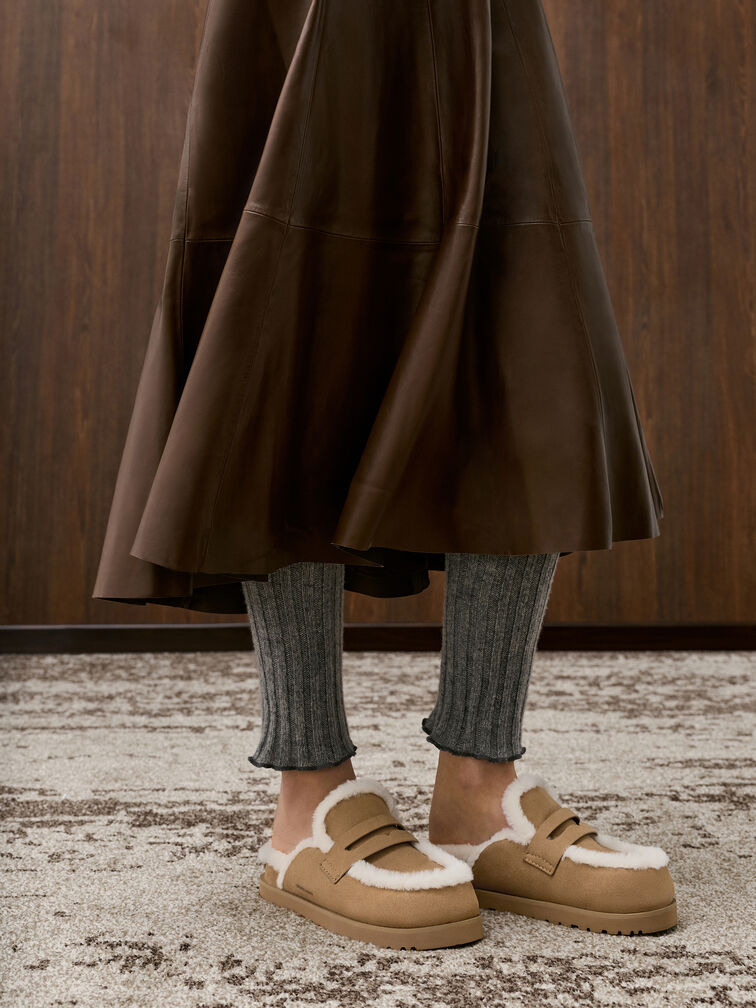 حذاء بلاتفورم بفرو معاد التدوير, رملي, hi-res