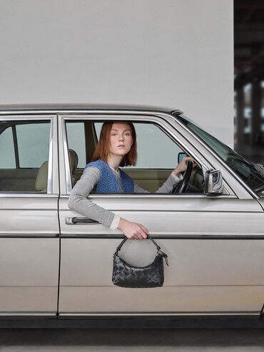 حقيبة كتف إيفيت بتصميم منسوج, أسود كلاسيكي, hi-res