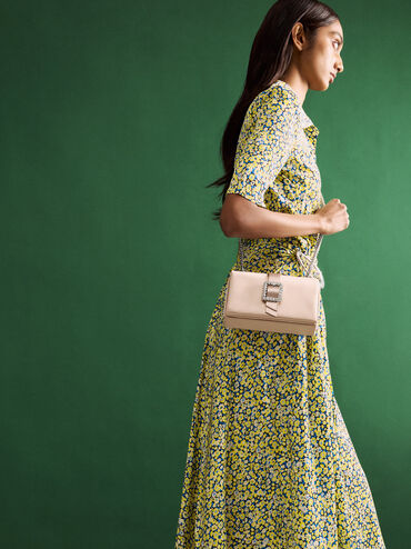 حقيبة ساتان بحزام ومقبض سلسلة وإبزيم كريستالي, نود خوخي دافئ, hi-res