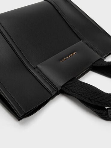 حقيبة توت صغيرة من مجموعة شاليا, أسود, hi-res