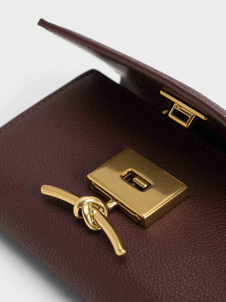 محفظة هاكسلي بغطاء أمامي ومزودة بلمسة معدنية, شوكولاتي داكن, hi-res