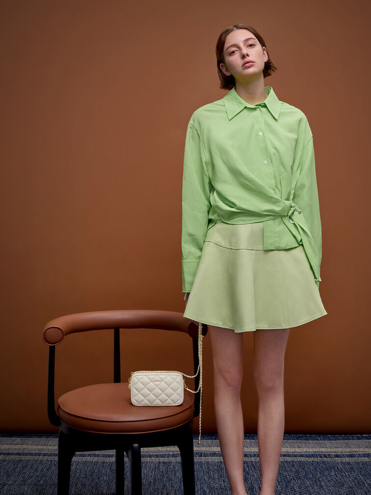 حقيبة أبفرا الصغيرة المبطّنة بحزام كروس بودي أنيق, كريم, hi-res