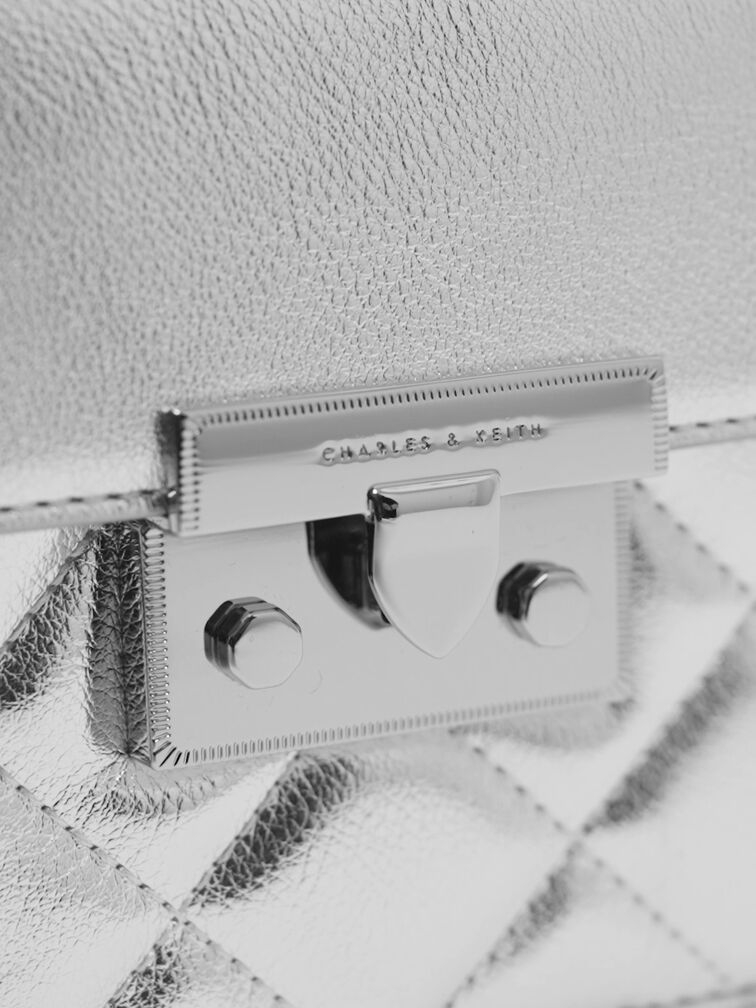 حقيبة ألفا بتصميم مبطن ومقبض على شكل سلسلة ولون معدني, فضي, hi-res