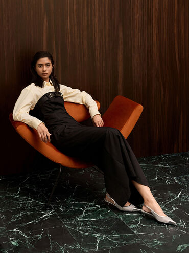 حذاء بكعب كيتن مصنوع من قماش شبكي بمظهر معدني ومقدمة مدببة مغلقة مزينة بطيّة أمامية, فضي, hi-res