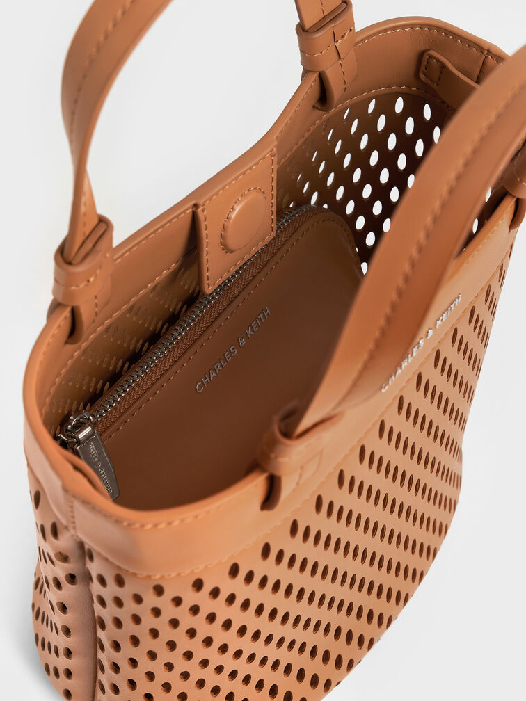 شنطة توت جونو مثقبة, بني محمر, hi-res