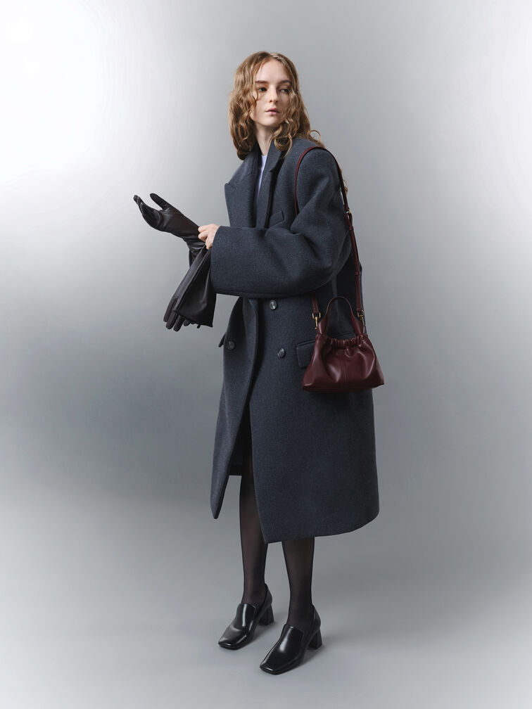 حقيبة آلي فضفاضة مكشكشة بمقبض سلسلة, أحمر توتي فاخر, hi-res