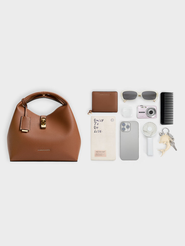 حقيبة باكت (دلو) تشانس بقفل دوار من الجلد المعاد تدويره, شوكولاتي, hi-res