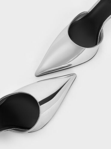 حذاء ميتاليك بكعب مدبب وشريط حرف T, فضي, hi-res